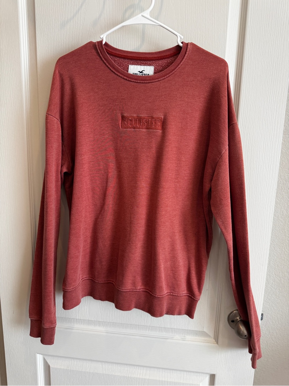 Hollister Men’s Dusty red Crewneck Sweatshirt